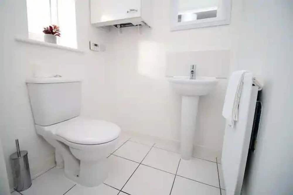 Photo of Bathroom in Magor