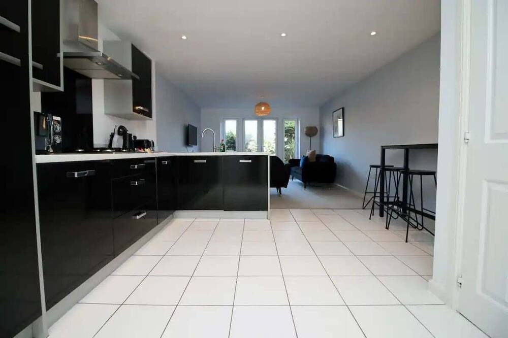 Photo of Kitchen in Magor