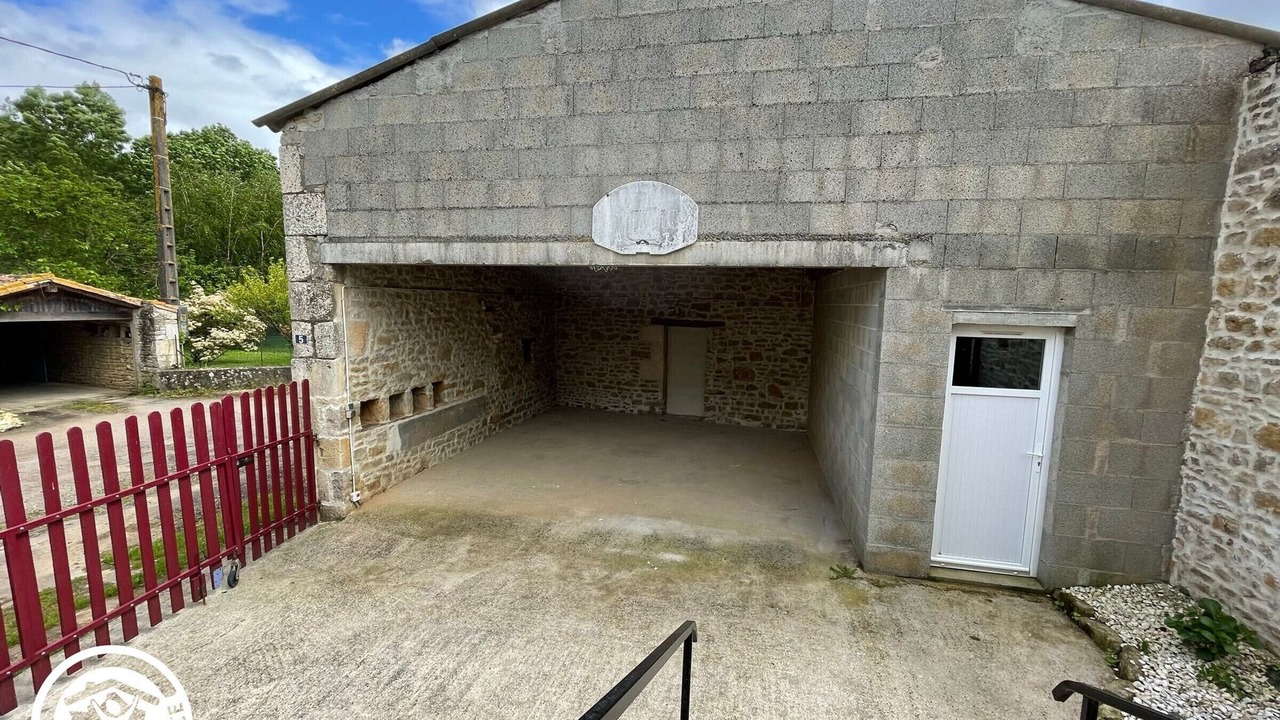 Photo of Outdoor in Corpe