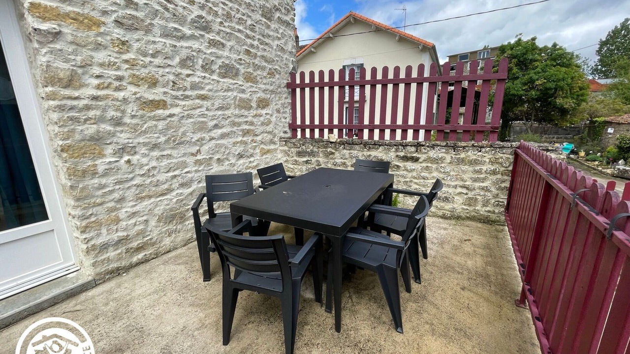 Photo of Outdoor in Corpe