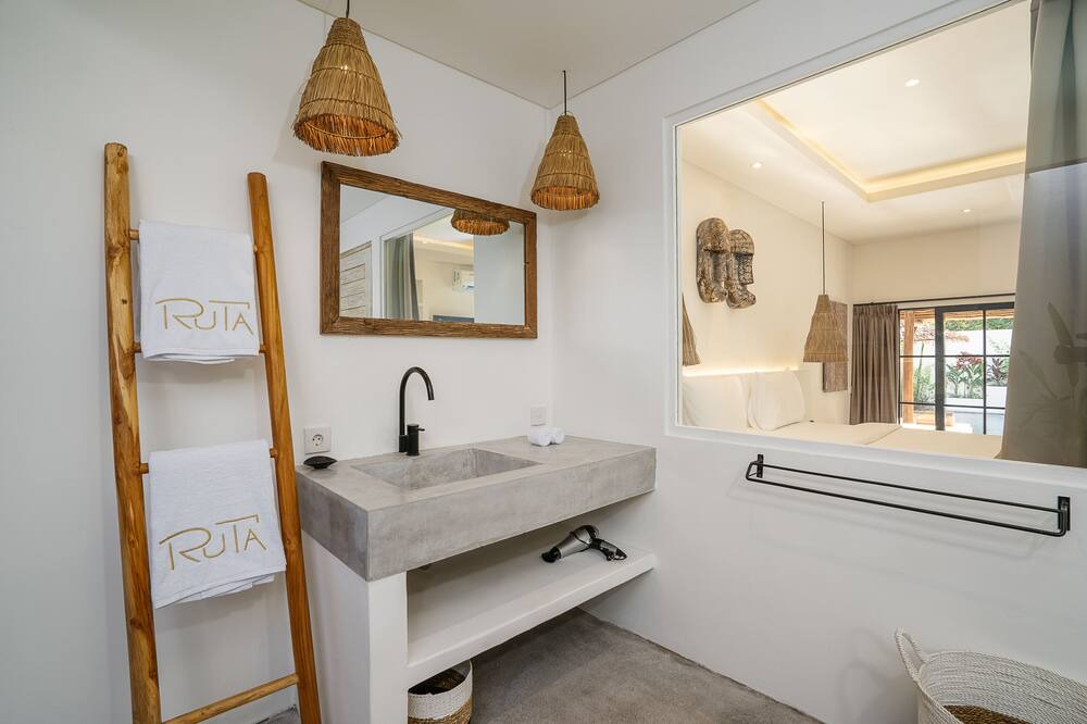 Photo of Bathroom in Beraban