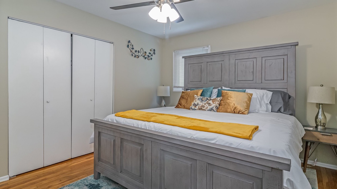 Photo of Bedroom in Glendale Heights
