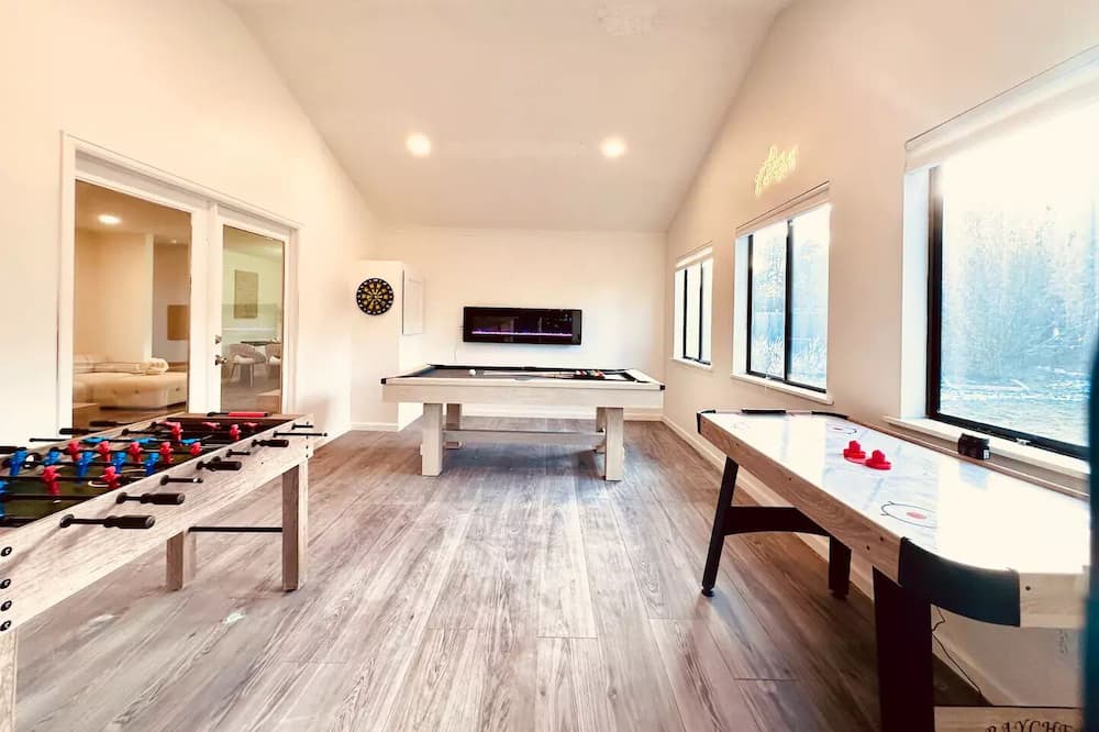 Photo of Bedroom in Castlewood