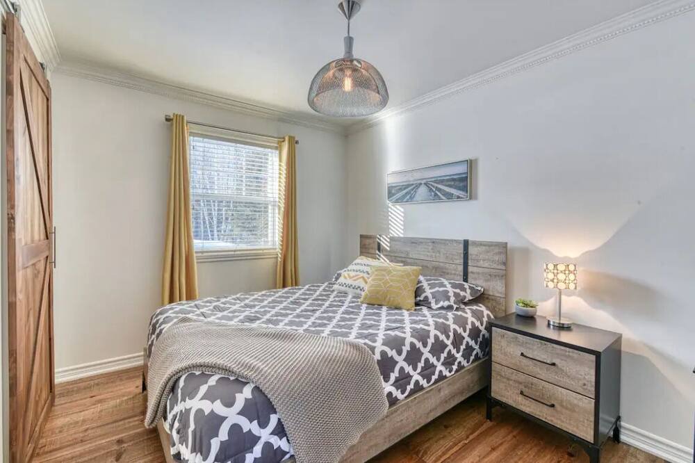 Photo of Bedroom in Saint Zenon