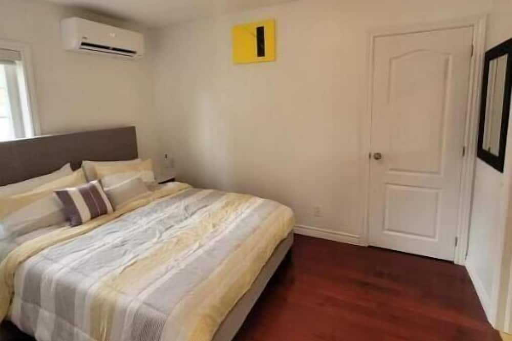 Photo of Bedroom in West Hill