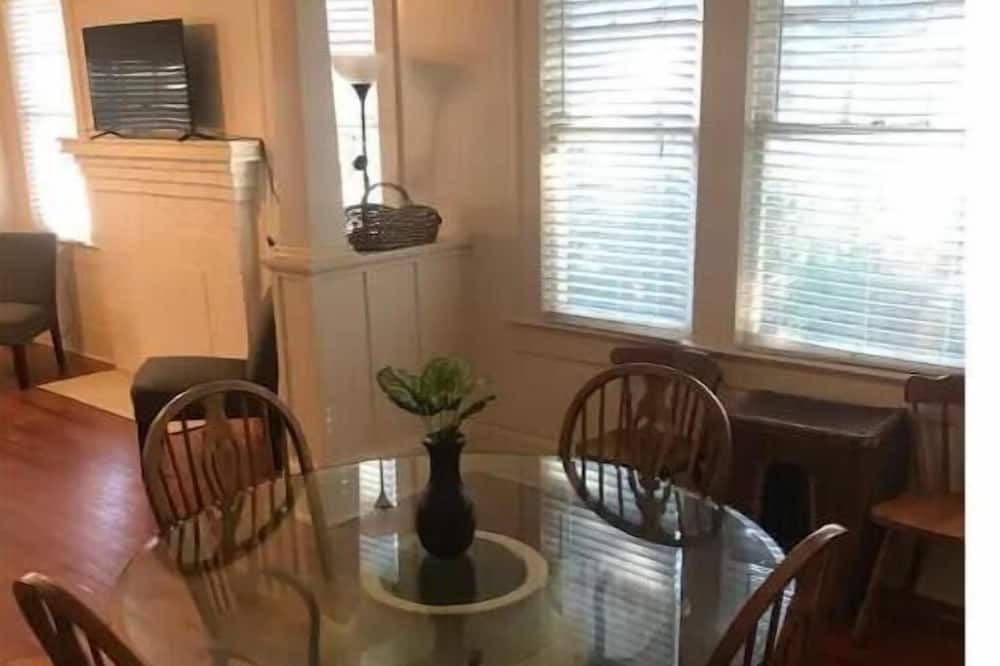 Photo of Others in Murray Hill