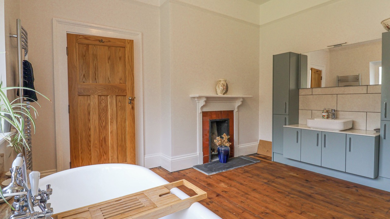 Photo of Bathroom in Lyme Regis