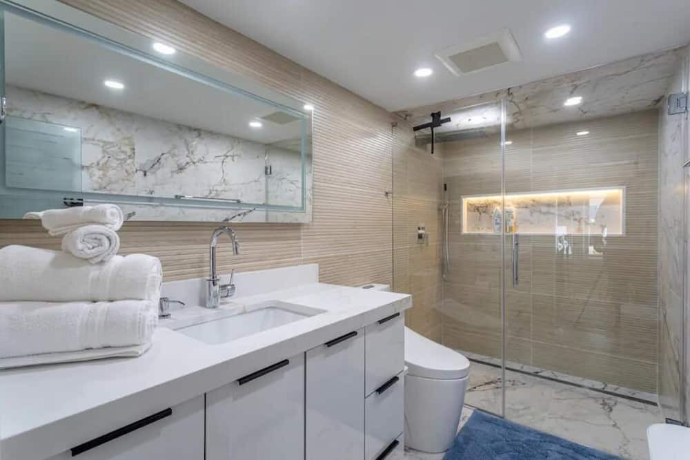 Photo of Others in Huntington