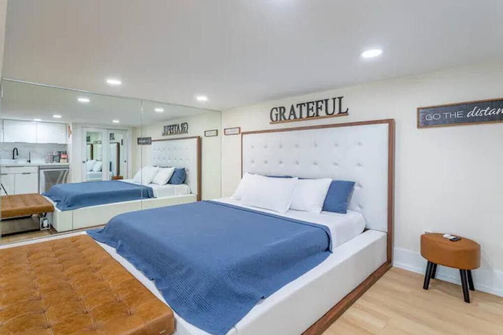 Photo of Others in Huntington