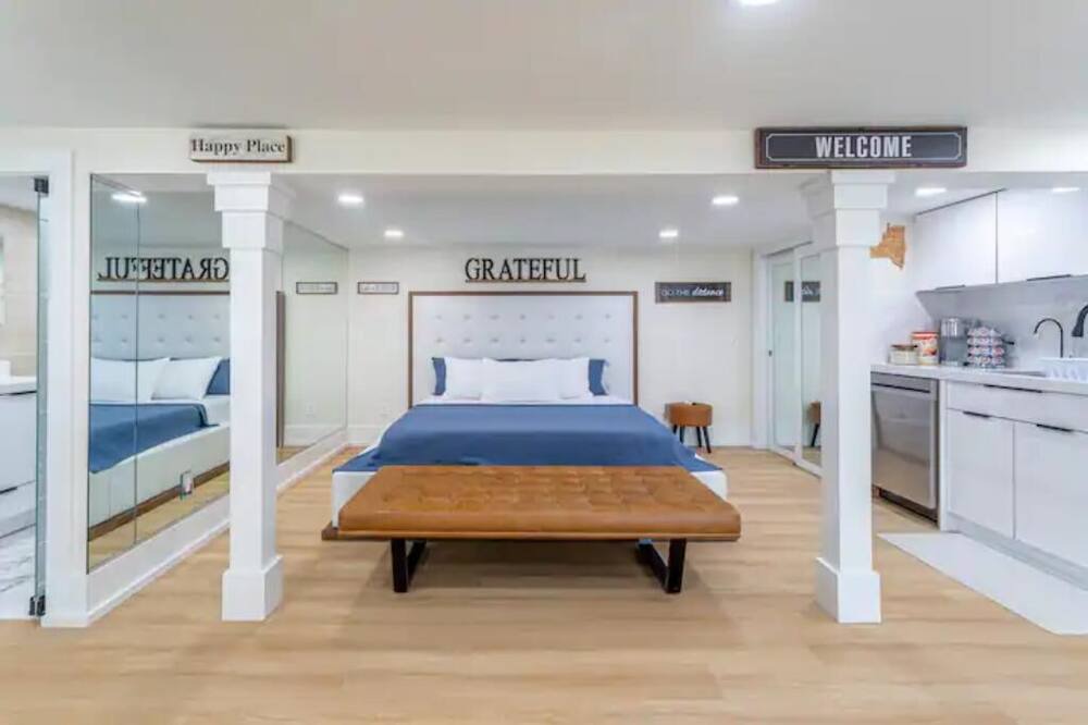 Photo of Others in Huntington