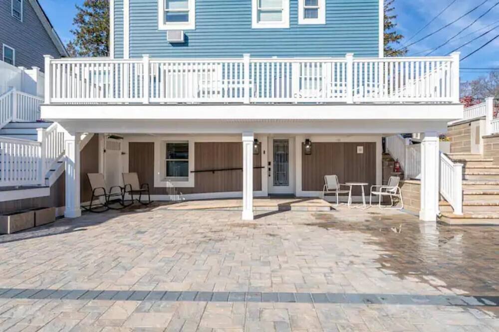 Photo of Others in Huntington