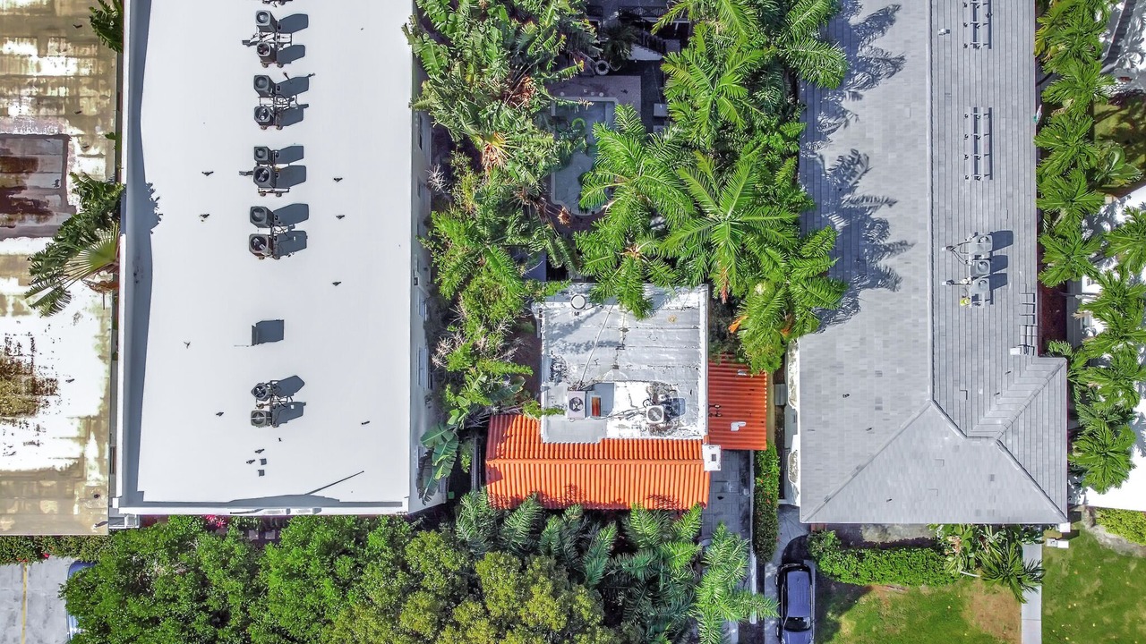 Photo of Outdoor in Flamingo/Lummus