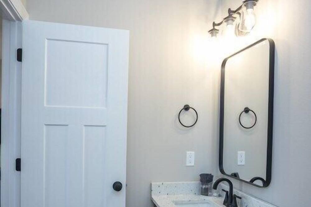 Photo of Bathroom in Waynesville