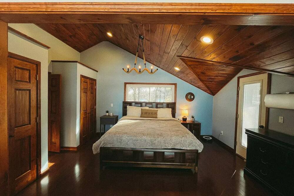 Photo of Bedroom in Hamilton