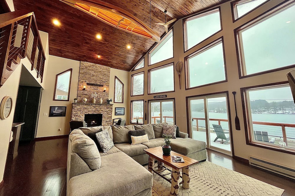 Photo of Livingroom in Hamilton