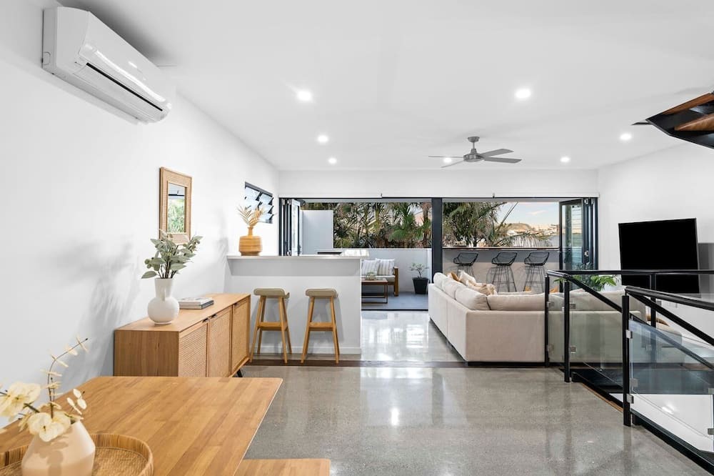 Photo of Livingroom in Merewether