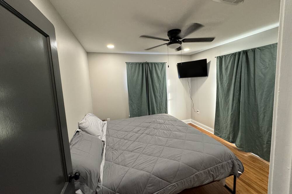 Photo of Bedroom in Westlake