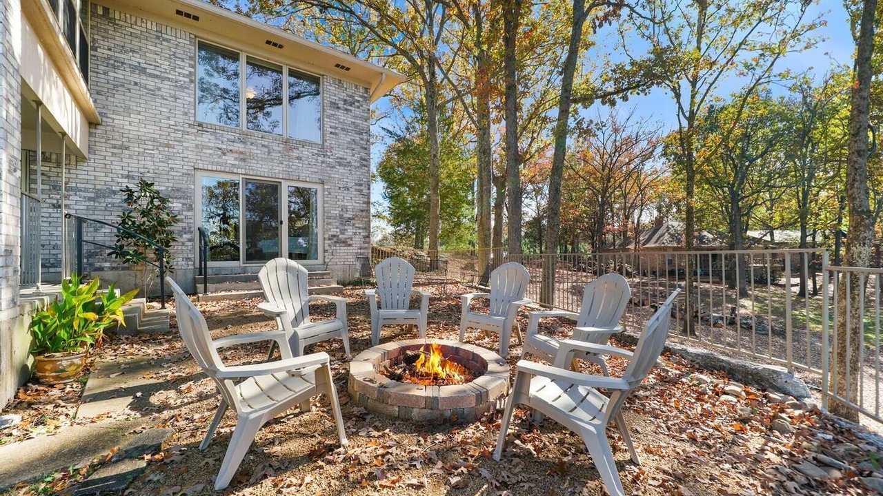 Photo of Outdoor in Dogwood