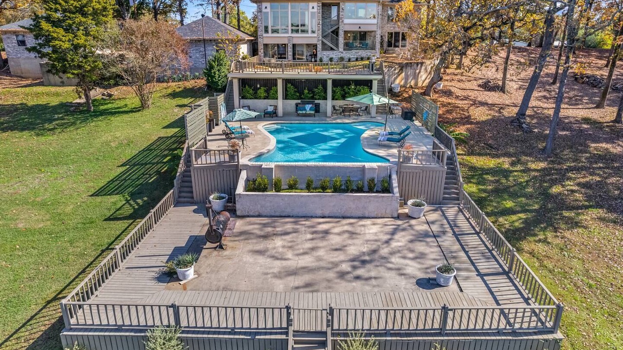 Photo of Outdoor in Dogwood