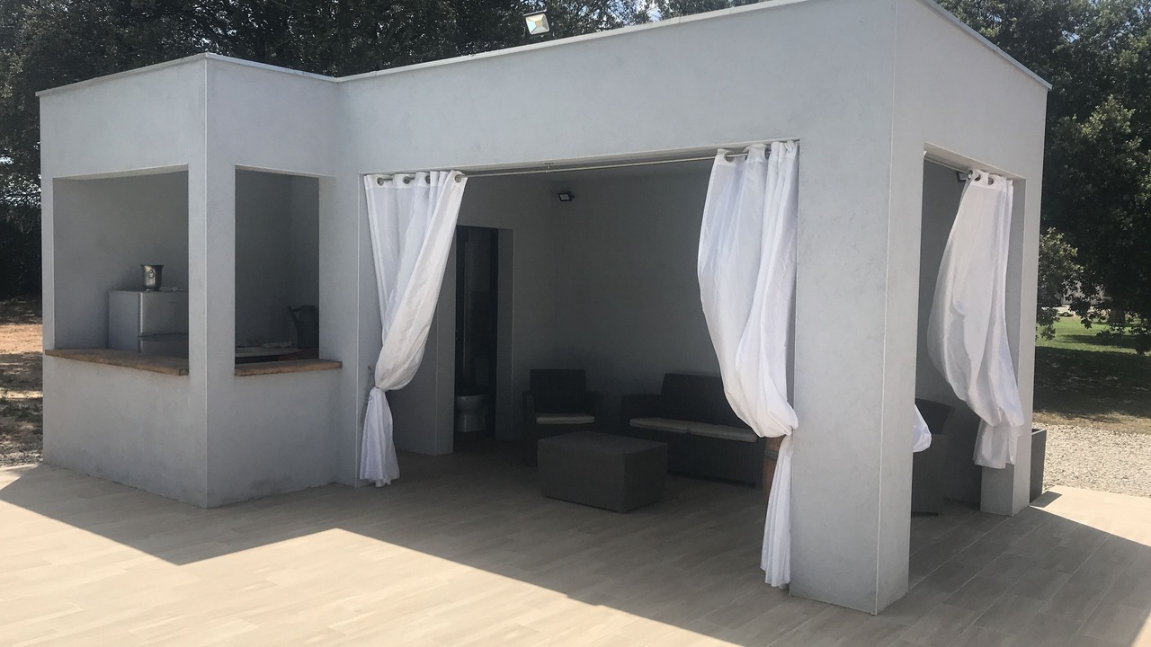 Photo of Patio Balcony in Costieres