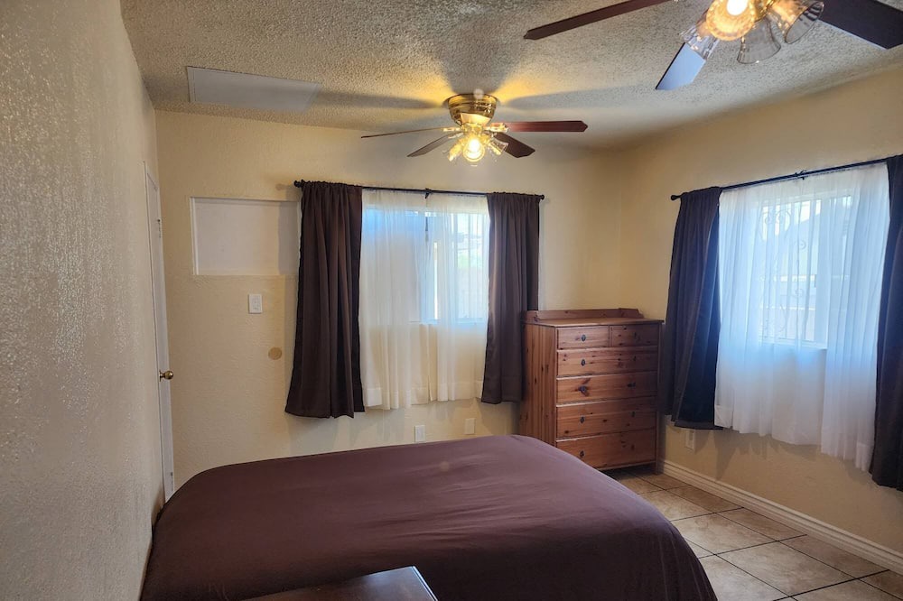 Photo of Bedroom in Montebello