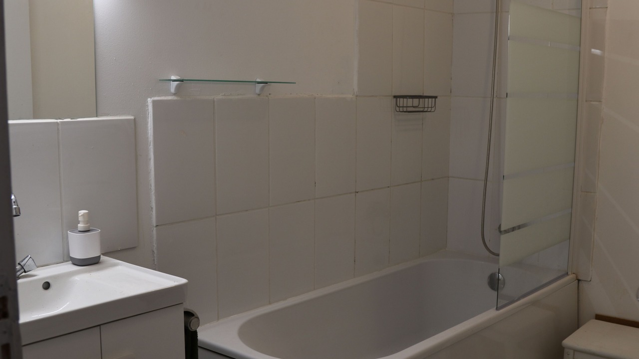 Photo of Bathroom in Durban-Corbieres