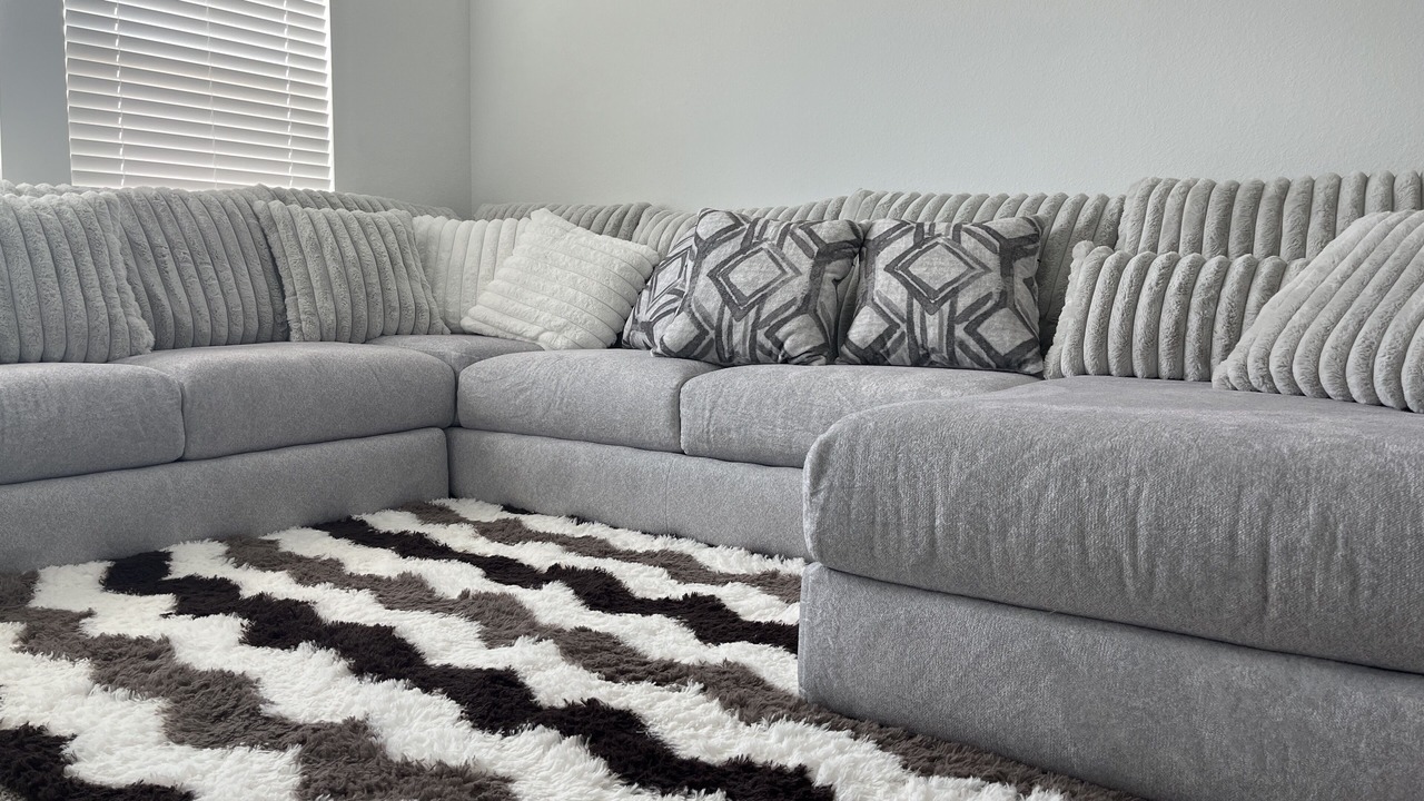 Photo of Livingroom in Spring