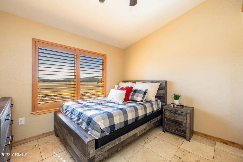 Photo of Bedroom in Parks