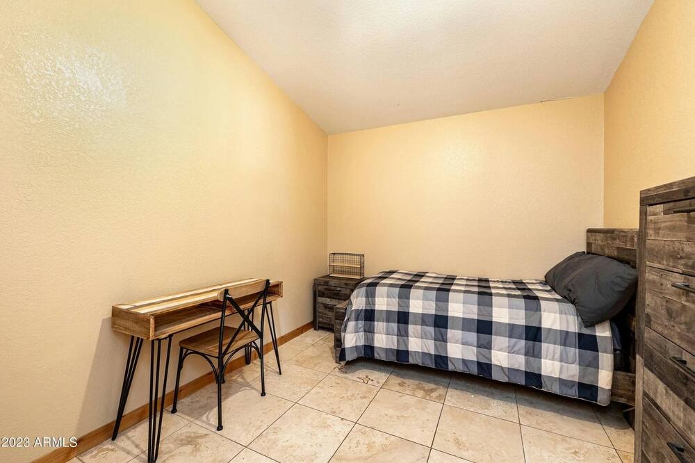 Photo of Bedroom in Parks
