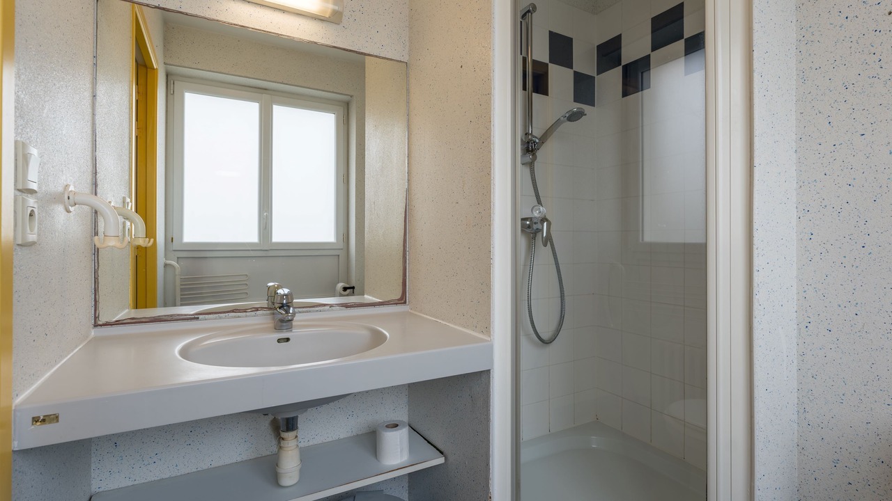 Photo of Bathroom in Saint-Gilles-Croix-de-Vie