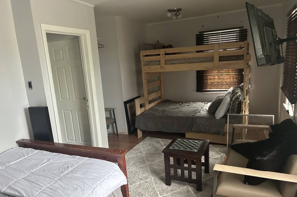 Photo of Bedroom in Hamilton