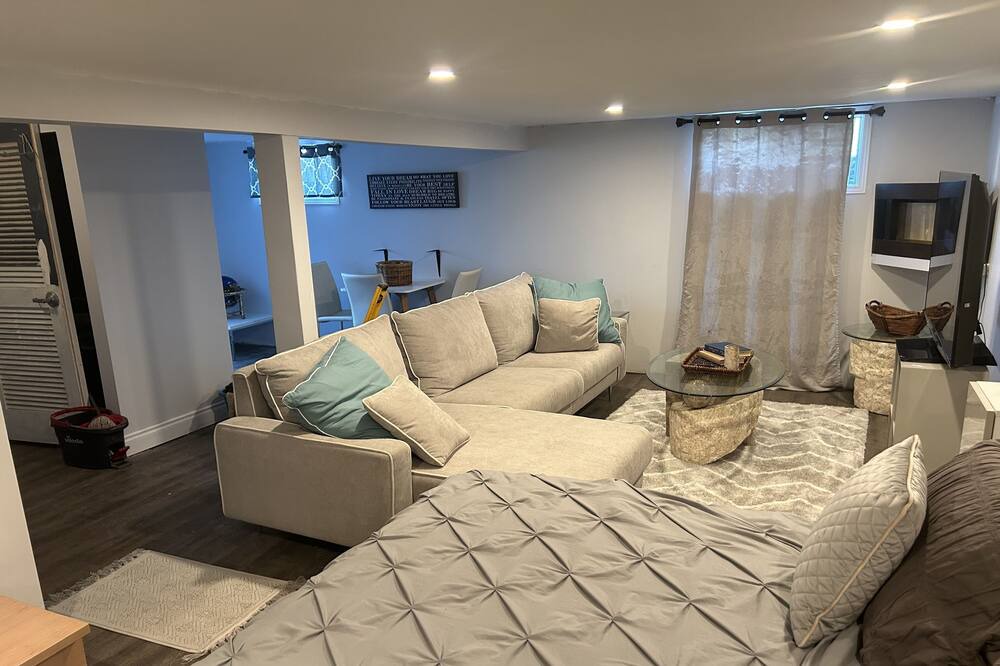 Photo of Livingroom in Hamilton