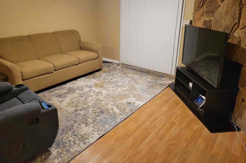 Photo of Livingroom in Pine Lake