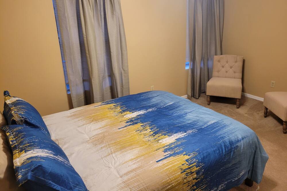 Photo of Bedroom in Pine Lake