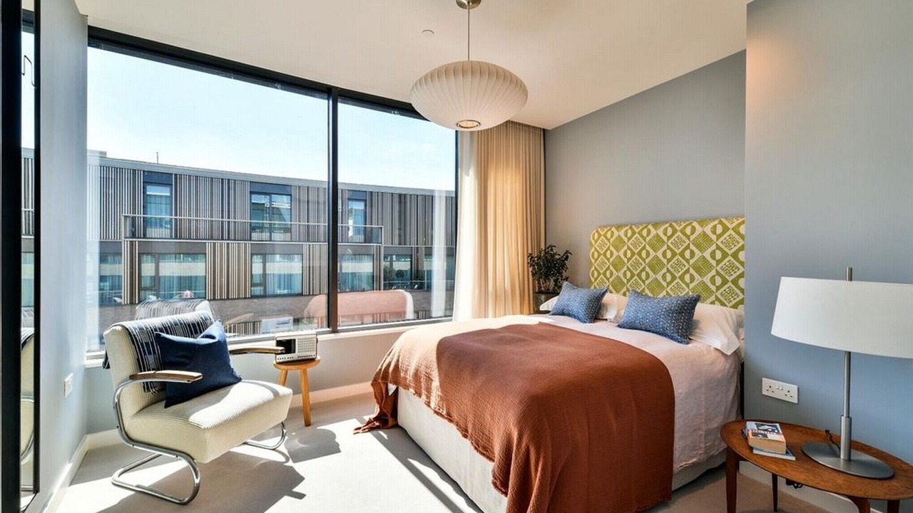 Photo of Others in White City