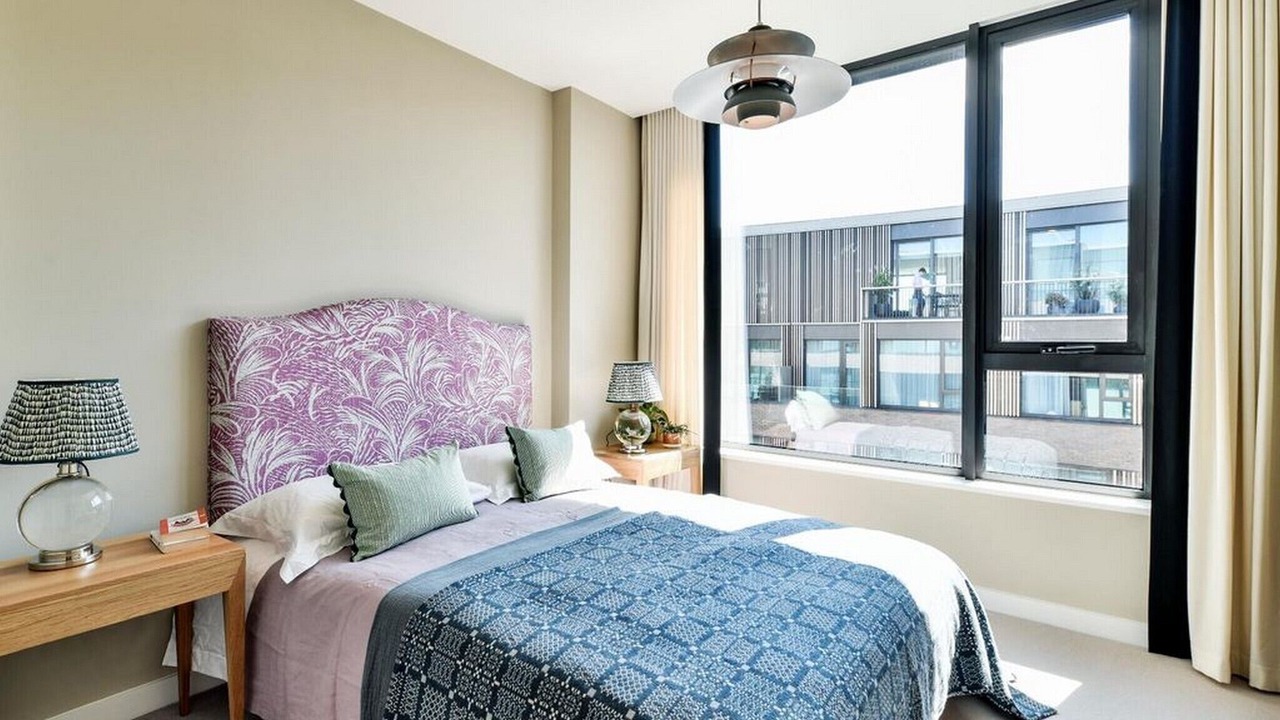 Photo of Others in White City