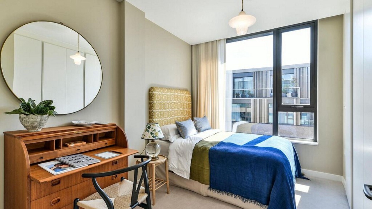 Photo of Others in White City