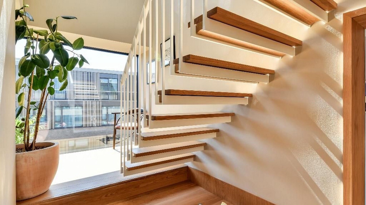 Photo of Others in White City