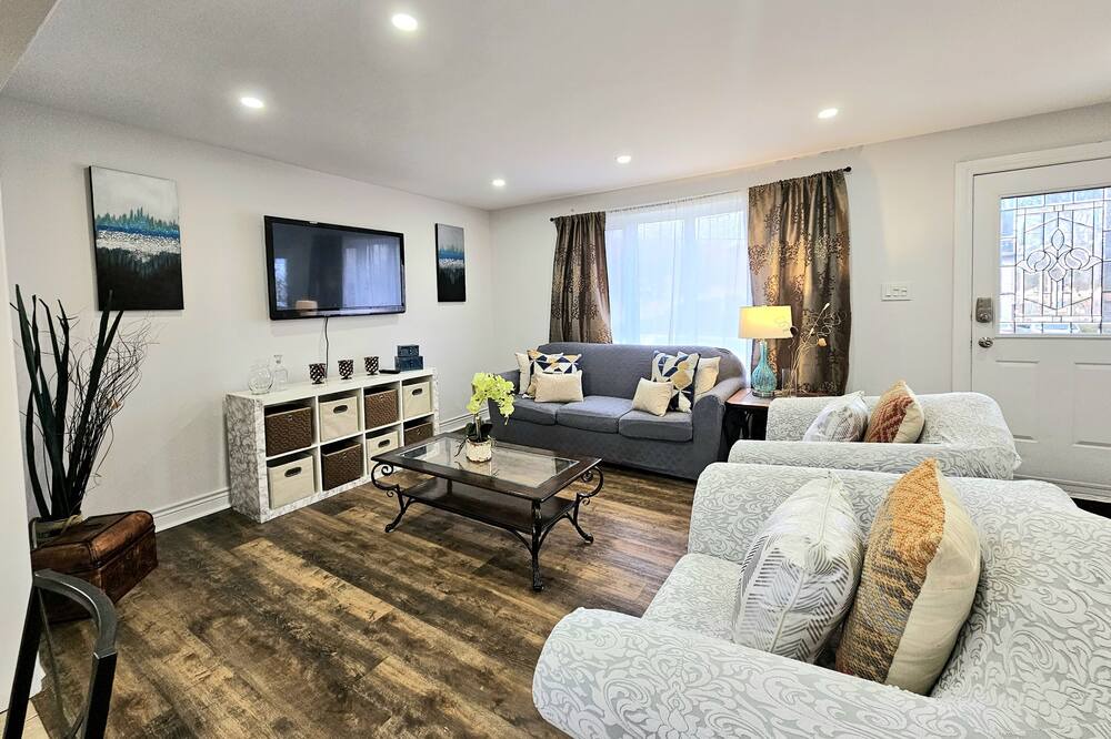 Photo of Livingroom in Bradford