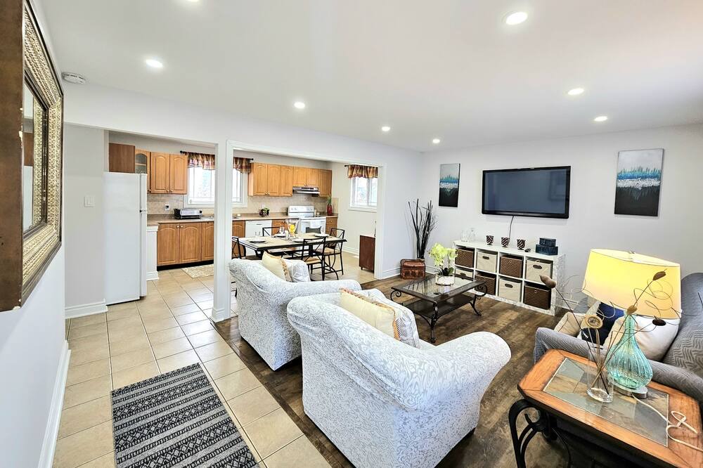 Photo of Livingroom in Bradford