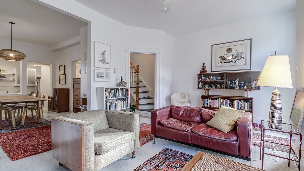 Photo of Livingroom in Trinity - Bellwoods