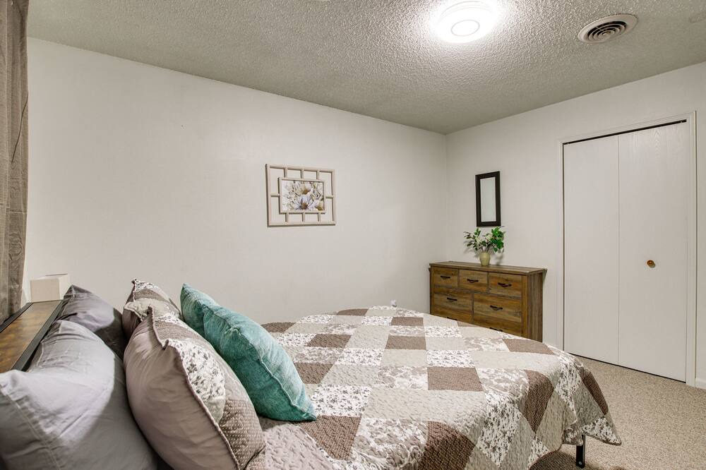 Photo of Bedroom in Twain