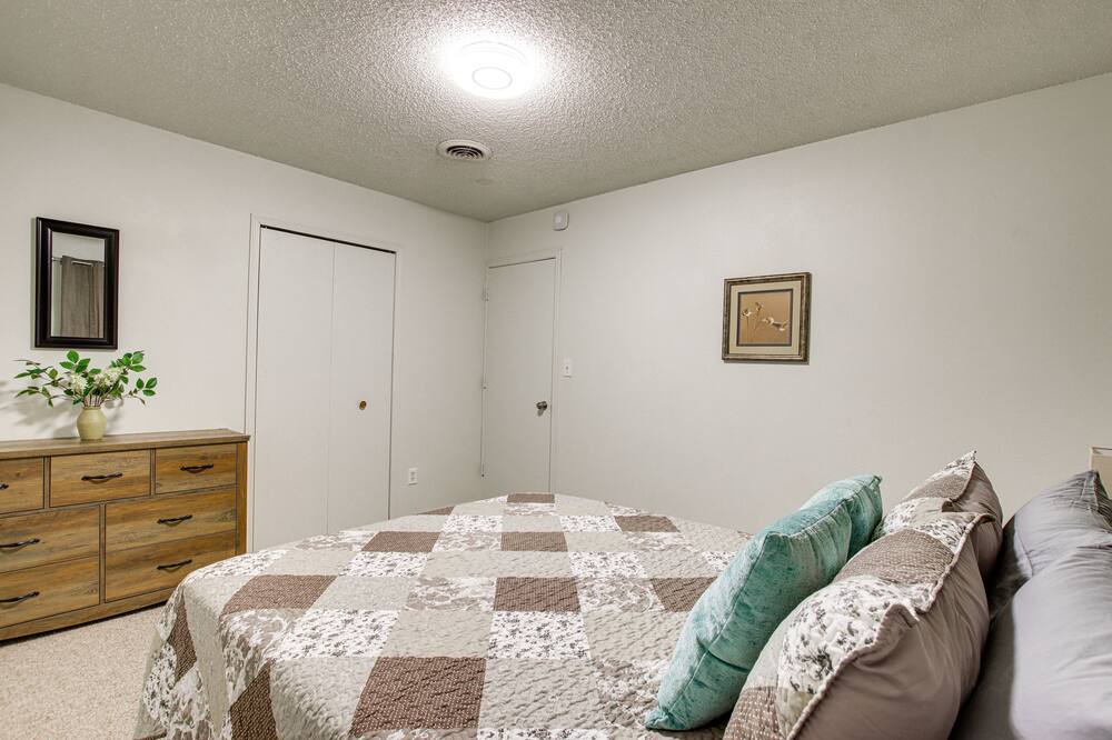Photo of Bedroom in Twain