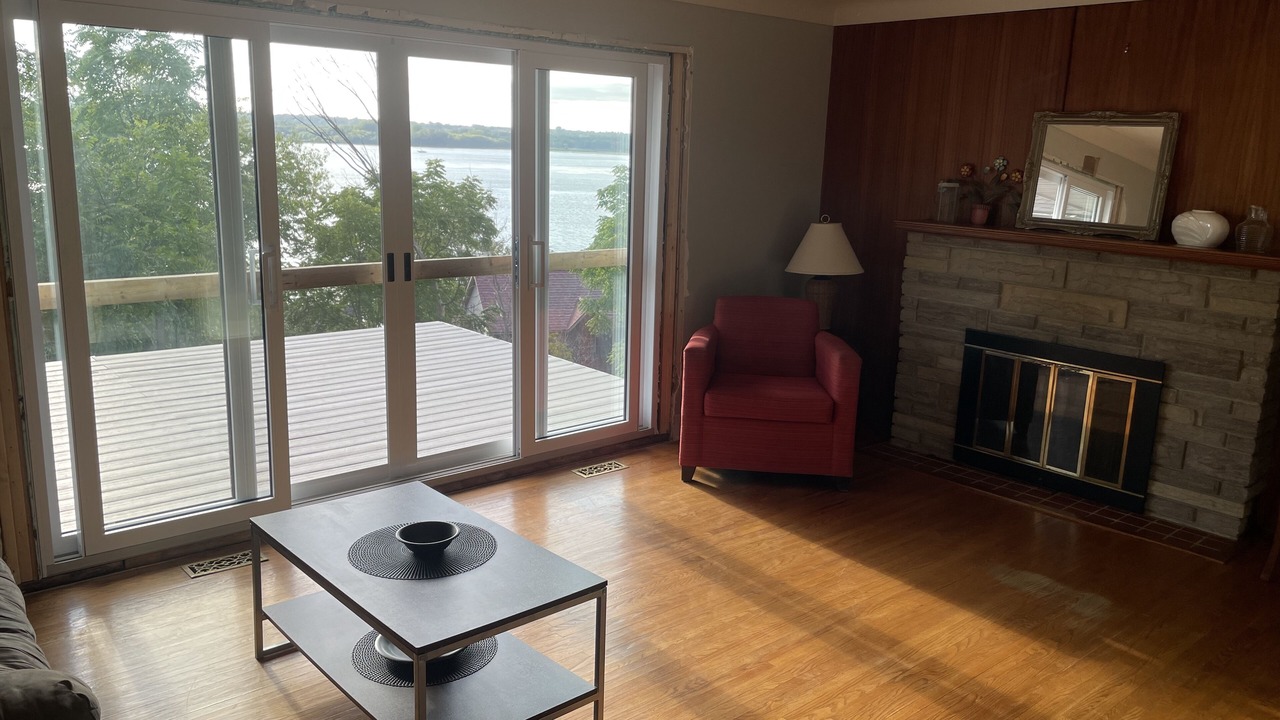 Photo of Livingroom in Kingston