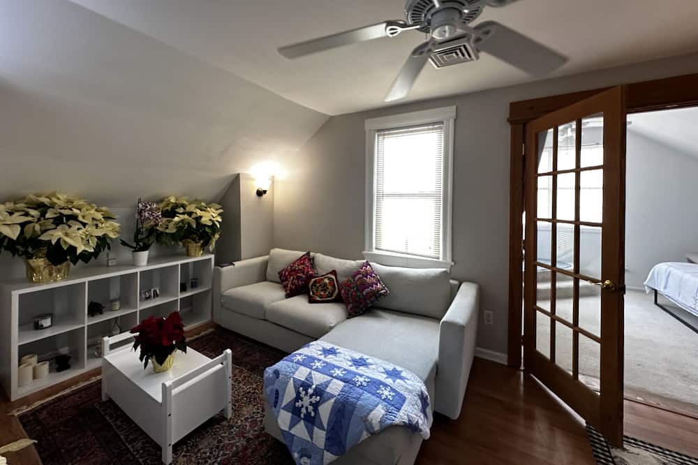 Photo of Bedroom in Audubon