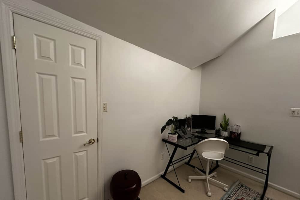 Photo of Bedroom in Audubon