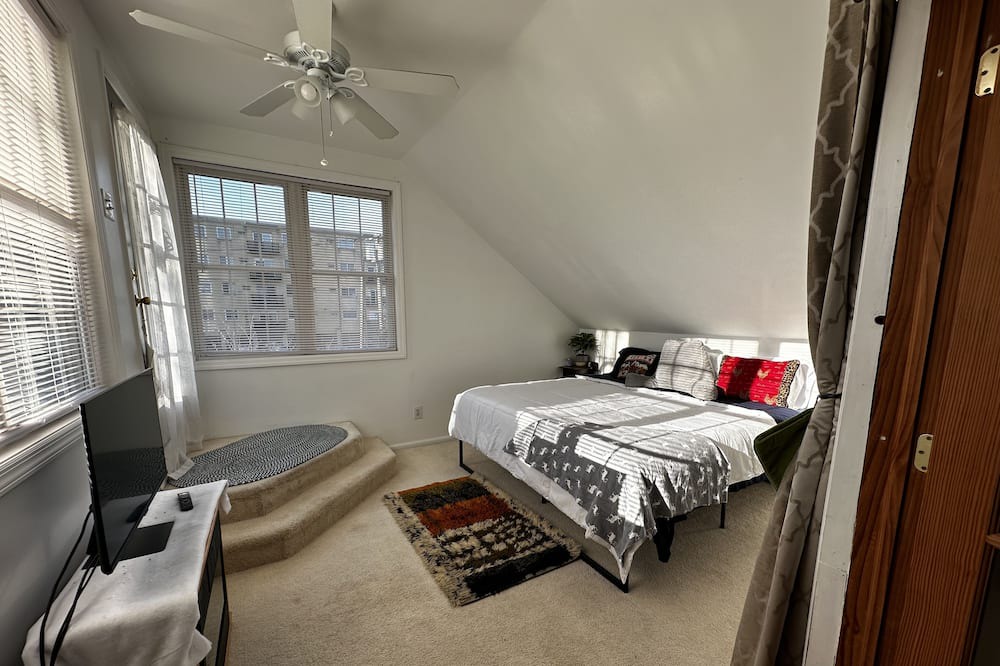 Photo of Bedroom in Audubon