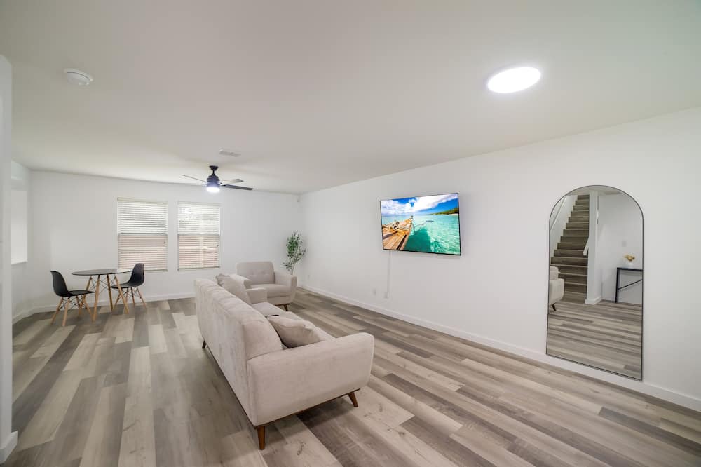Photo of Livingroom in Timberwood Park