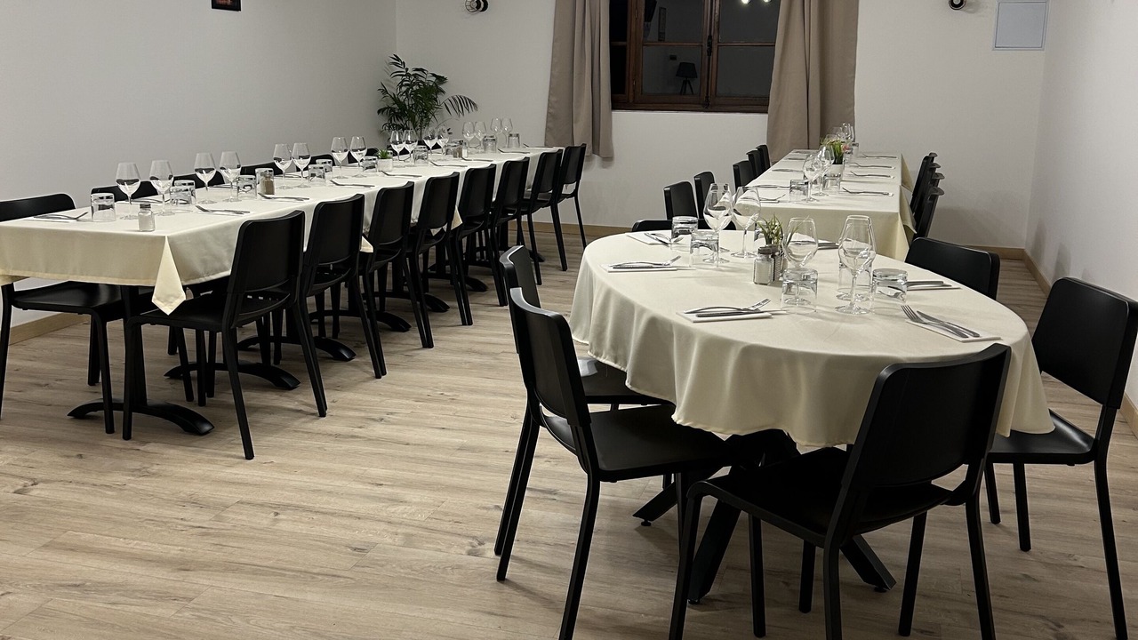 Photo of Others in Jas