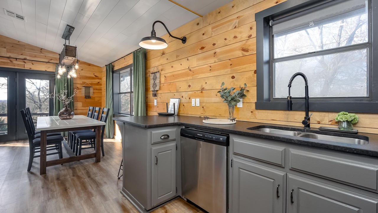 Photo of Kitchen in Sulphur